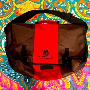 🔥RARE WYNN ENCORE EXCLUSIVE LAPTOP SHOULDER BAG BURGUNDY BROWN MULTI POCKET